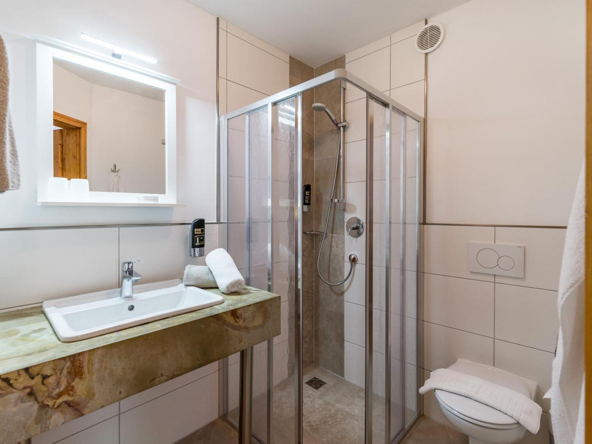 Grittlmuehle Chalet Ferienwohnungen بريكسن ام تاله المظهر الخارجي الصورة